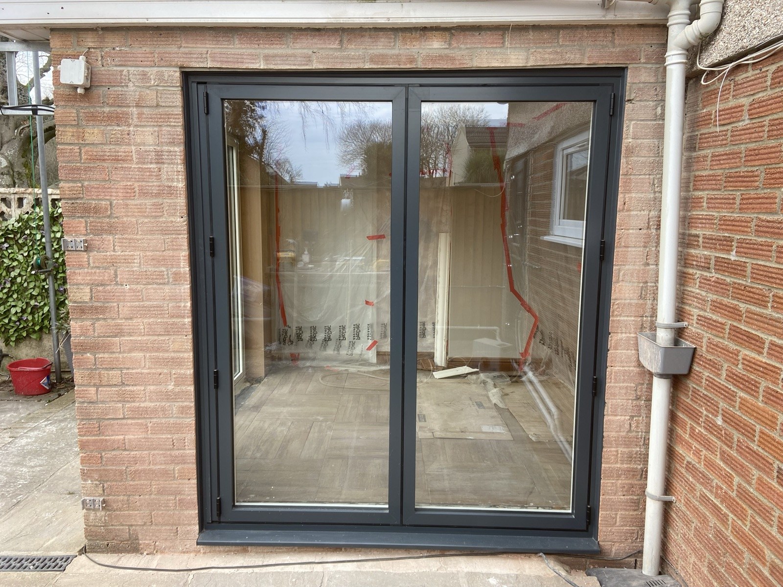 Bi-fold & sliding doors